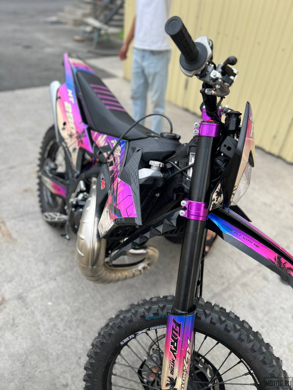 Купить эндуро мотоцикл REX FURY 2T — кроссовый мотоцикл 2Т с доставкой Купить эндуро мотоцикл REX FURY 2T — кроссовый мотоцикл 2Т с доставкой